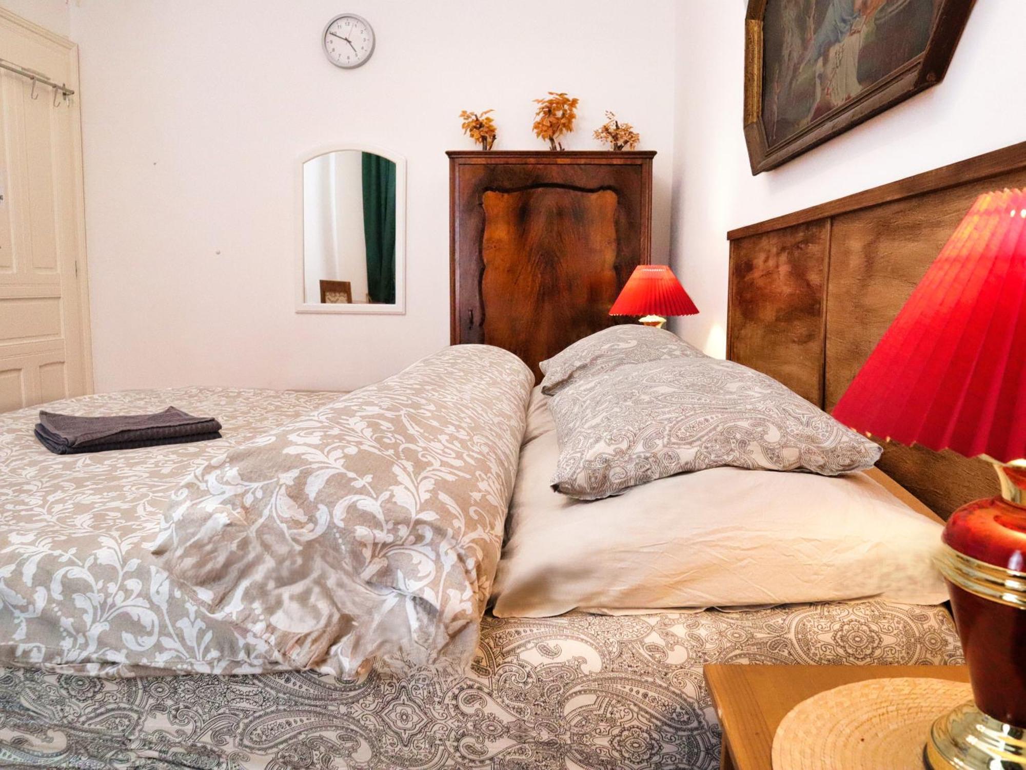 Room & Parking Assistance Prague Exterior photo