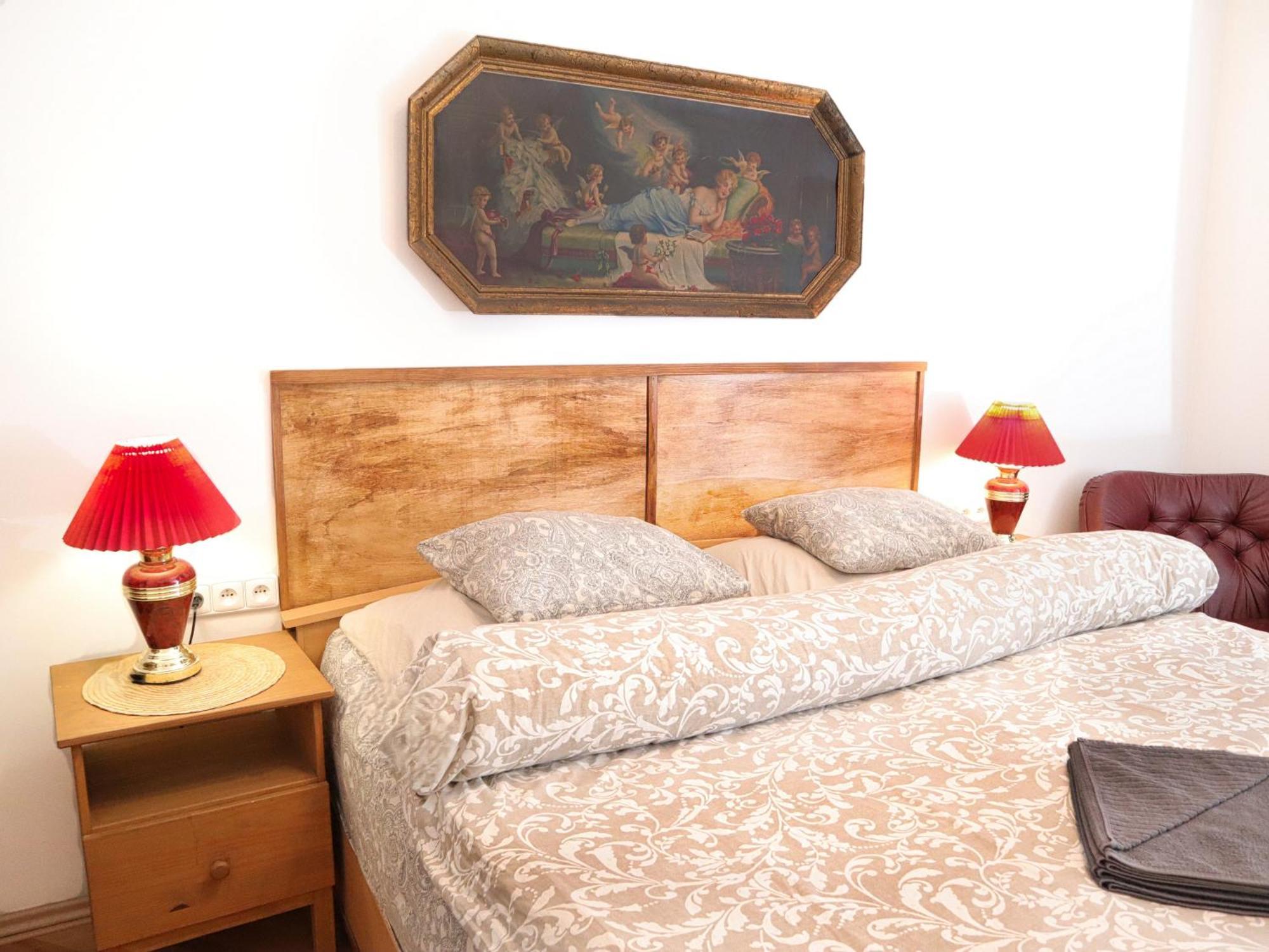 Room & Parking Assistance Prague Exterior photo